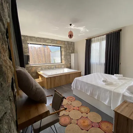 Uezuemlue Tas Otel *